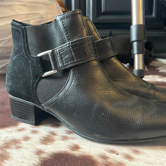Logo Womens ankle shoes - Picture 1 of 2